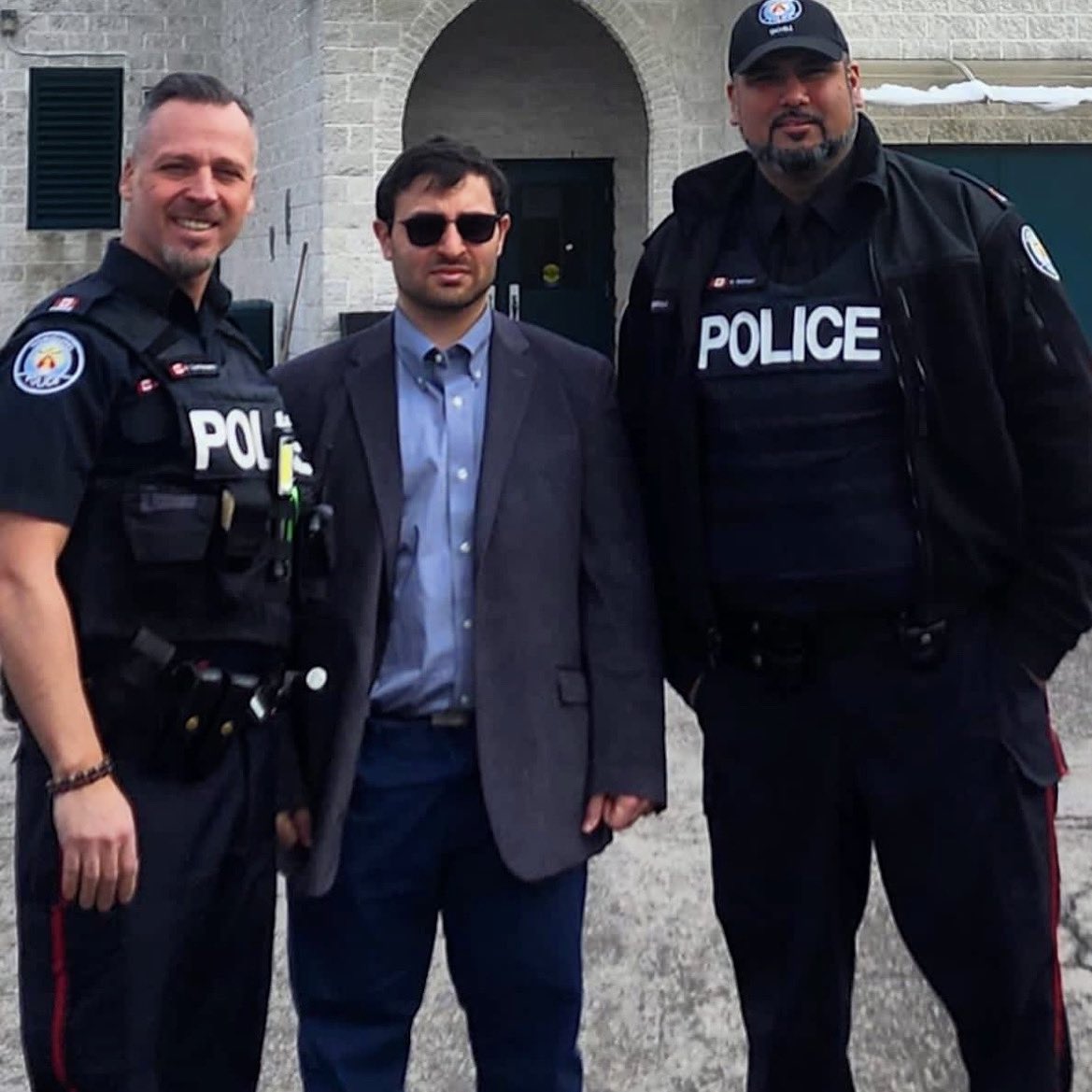 TPS_MCC's tweet photo. TPS MCC members @officertdot and younus.imam helped conduct a lockdown training at a local community mosque. Helping keep the community safe and we’ll equipped for emergencies. For questions on how you can be better equipped reach out to your local police division. https://t.co/JE023Js4DG