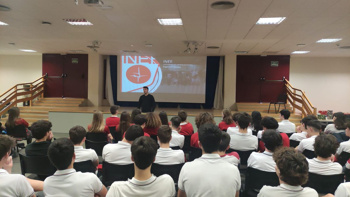 🗓️ Hoy nuestro antiguo alumno Ángel nos guía en la elección del grado de #INEF 🤾‍♀️ y continuamos con nuestro profesor Jorge, en la presentación de #Magisterio y Máster 🧑‍🏫

#JornadasdeOrientación #LasTablas #ElValle