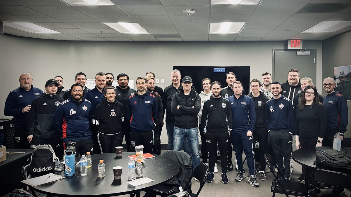 "Coaches should practice themselves what they preach to their players to avoid double standards"

Great last day at Copa Training Center thanks to <a href="/danchubbock/">Dan Chubbock</a> &amp; <a href="/247uksoccer/">24-7 UK Soccer</a>

#football #coacheducation #footballfitness #footballtechnique #footballtactics
#footballperiodisation