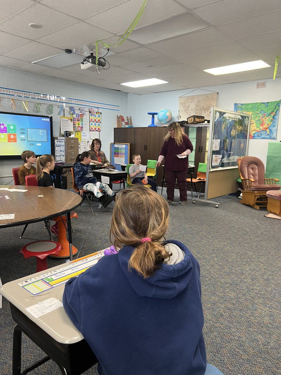 GocoIfs's tweet photo. LaGrange 2nd and 3rd grade students participate in “Turtle Dive” to review their red words! Learning is fun! 😊 https://t.co/GQ7ge0fcgx