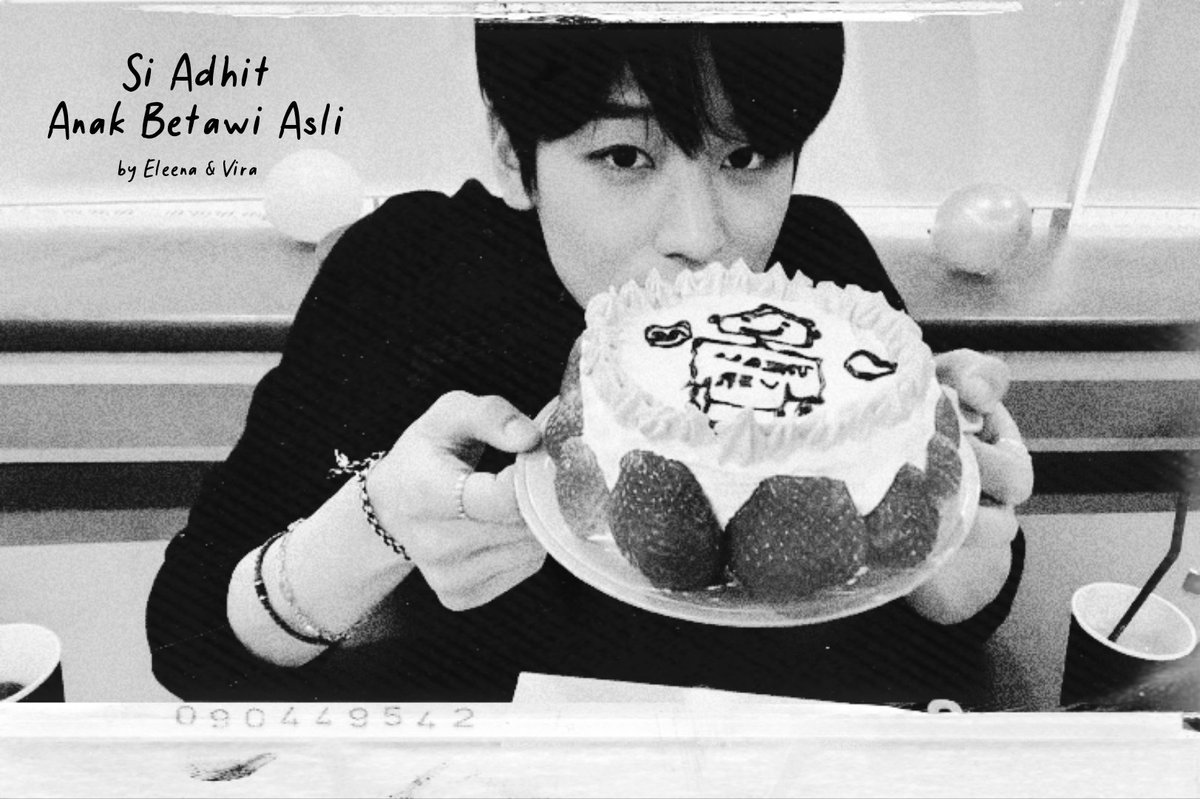 viranafathia's tweet photo. adhitya dipha tenggara au
tag: 21+, nc, nsa, nctdream, n-yang penting hepi.

ㅤ️7 februari 1998, lahirlah seorang bayi laki-laki yang sangat lucu dan menggemaskan. namun takdir membesarkannya untuk tumbuh jadi seorang pedagang oleh-oleh khas betawi. https://t.co/OAg0nXfWyF