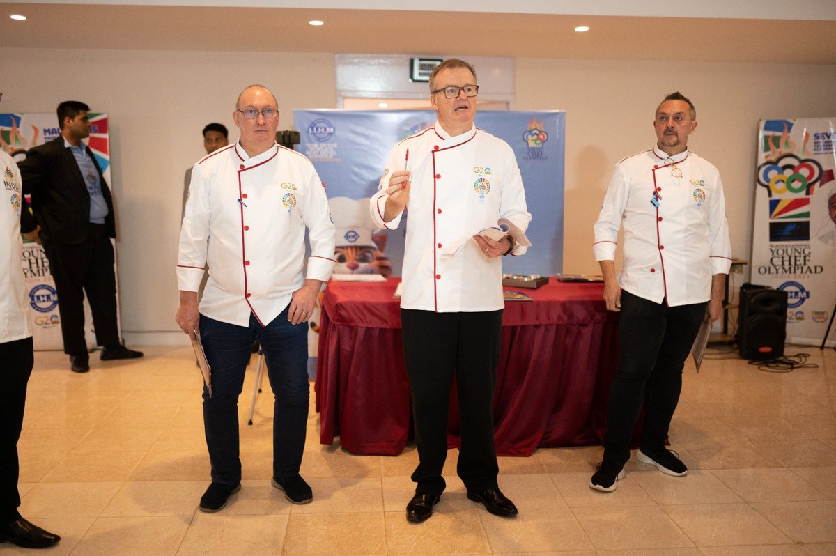 SnehaRaj300's tweet photo. Goa Chapter Round 1
Competition Day 31st January
9th International IIHM Young Chef Olympiad 2023!
#IIHMGOA #goatourismdepartment
#GTDC #iihmbest3years #iihmhotelschools #culinarycompetition #Chefsofiihm #hospitalityindustry #hotelmanagement #MYIIHM https://t.co/hOknWbnJSi