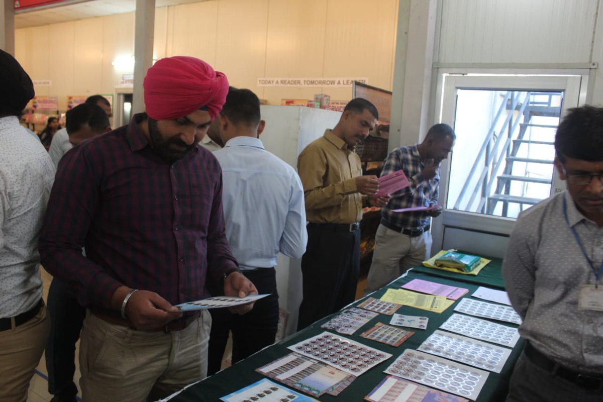 pmg_rajkot's tweet photo. On 05.02.02023 as a part of #Amritpex awareness activity, Philatey Seminar organised at Army Camp Galpadar, Gandhidham by Kutch Division, Saurashtra &amp; Kutch Region. Commander, Army Camp, Galpadar distributed Customised Philatey Kit.
#AapkaDostIndiaPost
#Amritpex2023
#IndiaPost https://t.co/2uQYSMsxVo