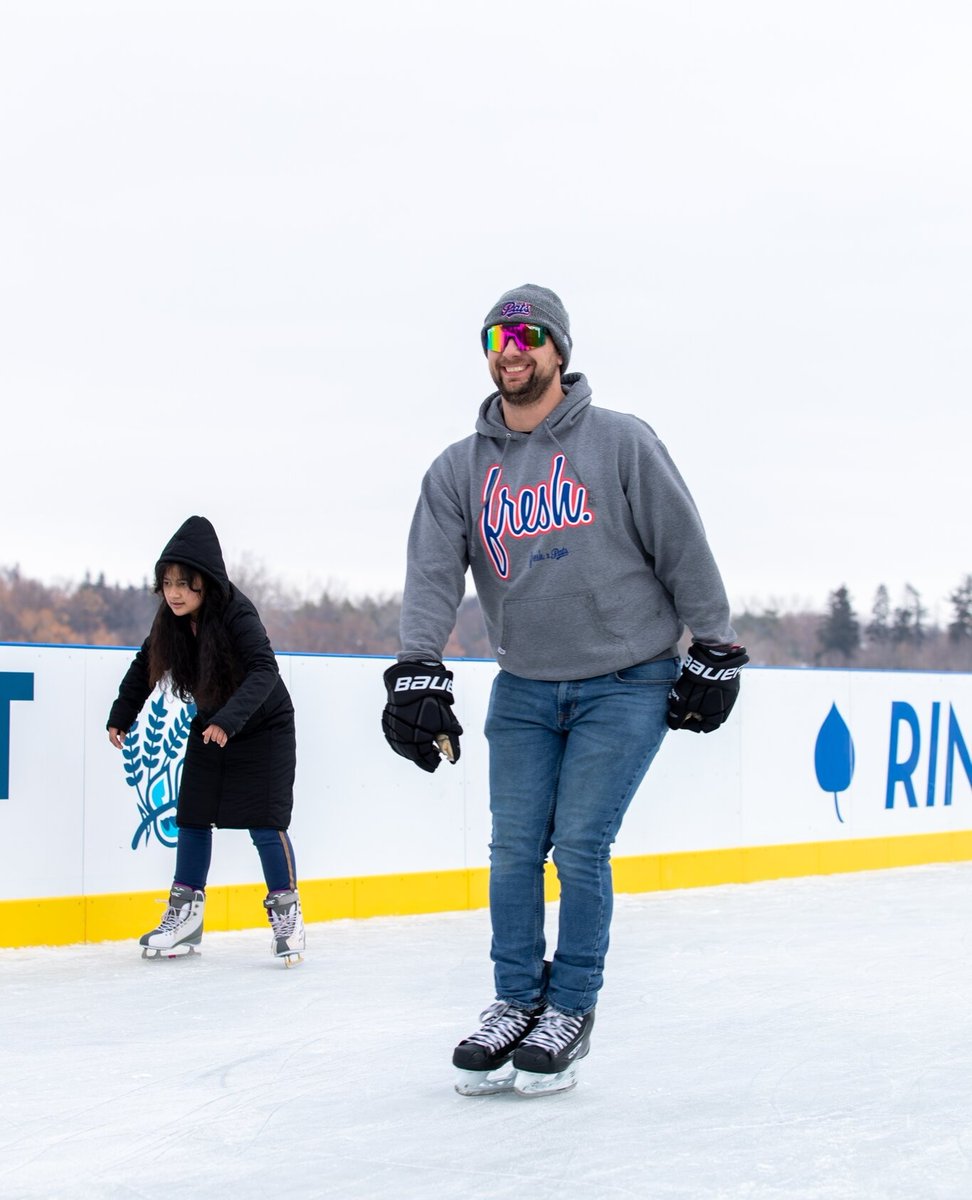 ⭐️ It's a perfect day to be Frosty Fresh!

Get your skates and head on out to one of the many available skating rinks!

📢 P.S. Don't miss out on getting discounted tickets to see Glow at Real District👇

frostregina.com/schedule/

#FrostRegina Presented by <a href="/CoopFCL/">Federated Co-op Ltd.</a>
