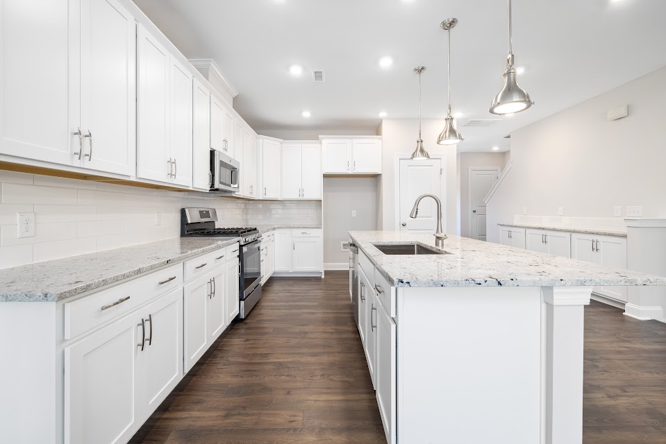 OldeWorldMill's tweet photo. Need immediate assistance? Give Olde World Mill &amp; Cabinets a call today. https://t.co/VN0ZxVpu0A #CabinetHardware #BathHardware #BarCountertops #WoodShelves #CustomTables https://t.co/eVHk4mVmjB