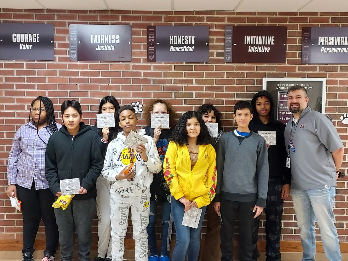 BelzerBears's tweet photo. A huge shout out for our Bears of the Week! Show your CORE4! #bears #msdlt #BMS #CORE4 https://t.co/HnNv2TOS64