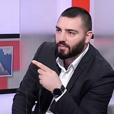 khalilnasrallah's tweet photo. ايلي لحود، شاهدت له مقاطع فيديو عدة، ومواقفه جريئة، متزن جدا ويعرف ماذا يريد.

وجد اليوم جثة في كنيسة، وقالوا إنه "انتحر"!

في الأمر شبهة، يجب معرفة التفاصيل كافة.
الاجهزة الامنية معنية بتبيان الحقيقة.

شخصيا، اريد ان ارى برهانا واضحا على أنه انتحر، والا فهو #قتل. https://t.co/4tYqIXXgR9