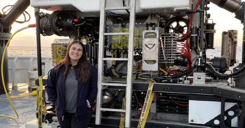 FrontiersIn's tweet photo. In our latest #FrontierScientists series, we spoke with Patricia Albano about her work on shark ecology in an anthropogenic world and the associated conservation implications. 

Read her study in @FrontMarineSci: https://t.co/hSFgcGoqFv or our news story ⬇