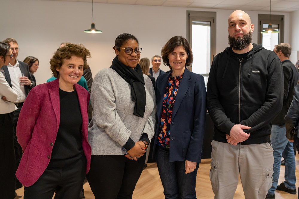 bdelagrevol's tweet photo. Depuis une semaine, la relation client au centre des échanges avec @Cheydema ,@caroguillaumin @vilecerf fierté des équipes #Uscidf de partager avec vous leur engagement quotidien pour nos clients @OrangeIDF @laurence_jdn @PechierC @thibaultdegardl https://t.co/oRpmBCbJad
