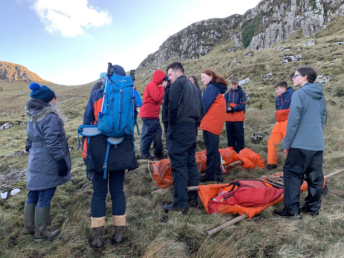 dhscolumba1400's tweet photo. Afternoon of search and rescue and fresh air. Skye has been very beautiful today! 😃 #teamblue #teamgreen #columba1400 https://t.co/5tp5vq8hk6