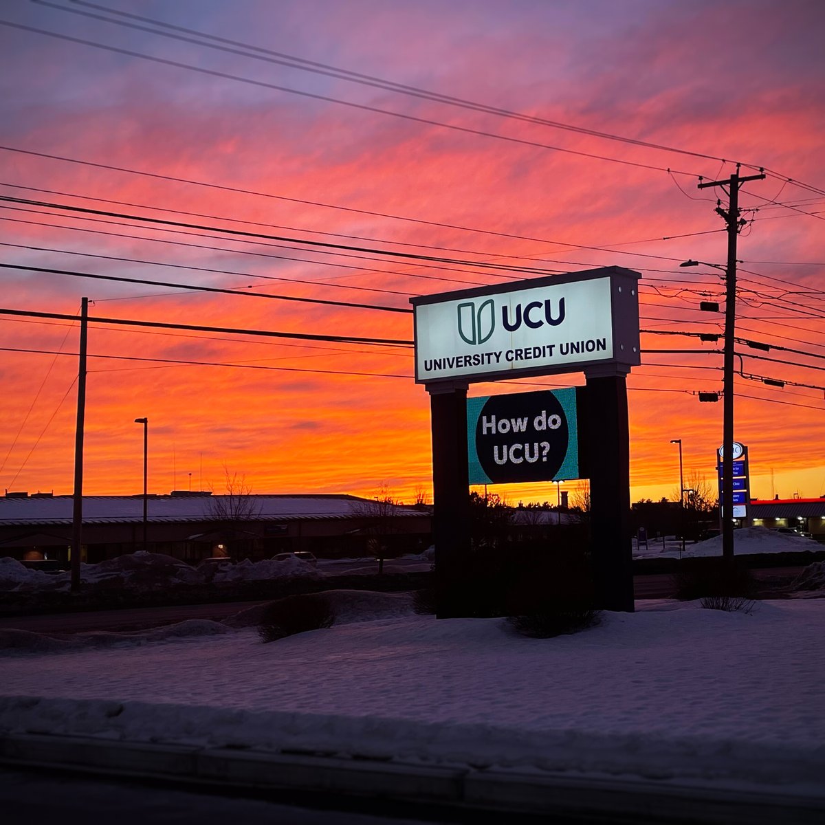 The sunset last night was absolutely stunning! 🤯 Hannah Jamison, Call Center Manager, captured this picture of the fiery sky high above our sign at the Bangor branch.

The colors are even on brand! 😁

Enjoy!

#UCUMaine #HowdoUCU #BangorME #MaineCreditUnions #Maine #Sunset