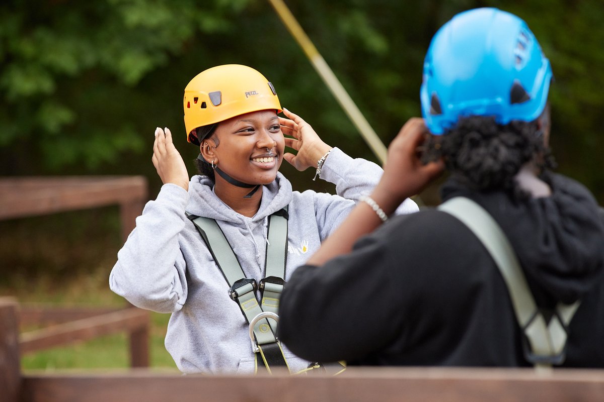 JPFoundation's tweet photo. 🤾‍♀️ Our partnership supports young people to get active through sports and outdoor adventure, which contributes towards good wellbeing!

🙌 To get involved and find out more: https://t.co/VkjNQ4Ql4z

👇 Let us know what helps you with your own mental health and wellbeing below! https://t.co/P0ine0kBzi