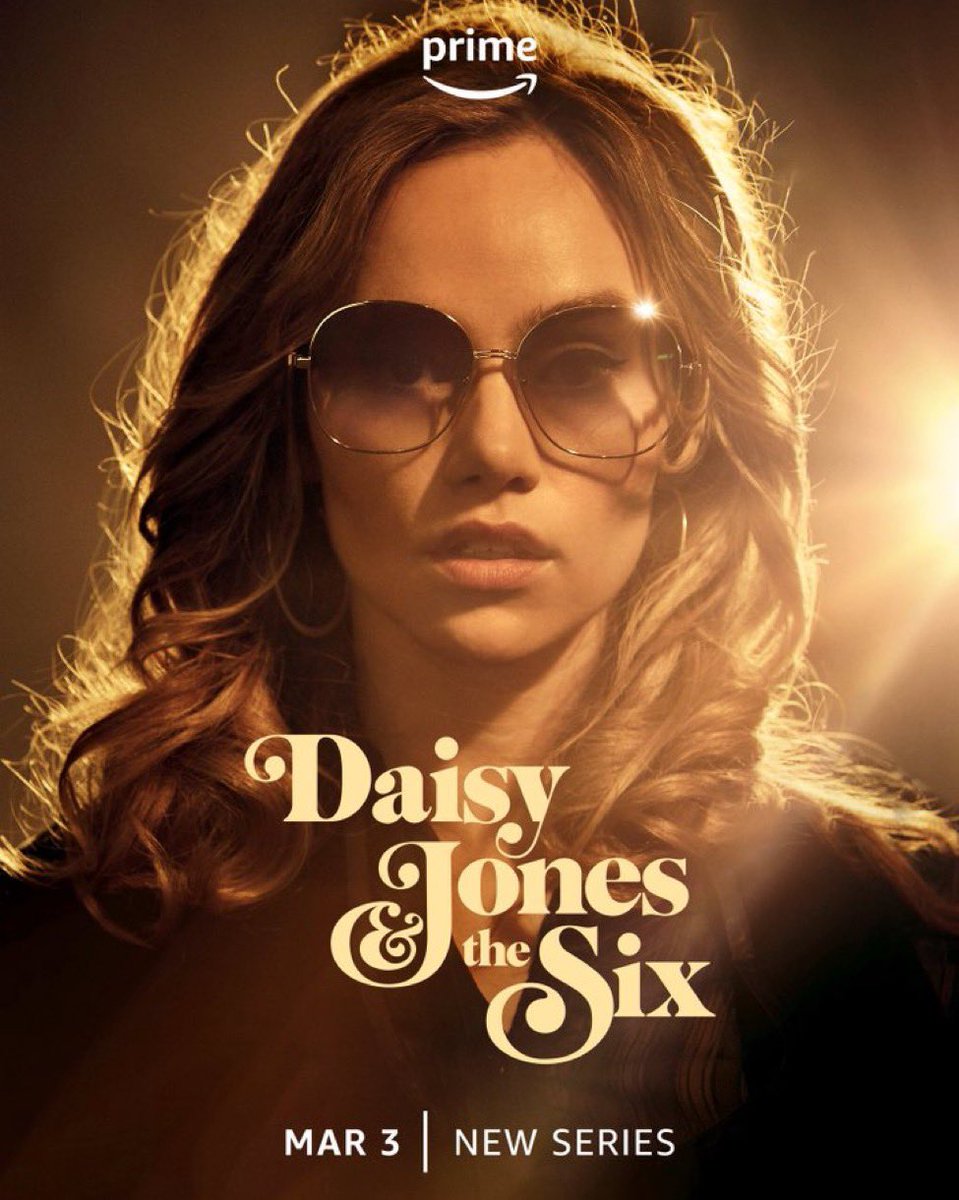 THESIXUPDATES's tweet image. suki waterhouse as karen sirko coming soon 

#daisyjonesandthesix