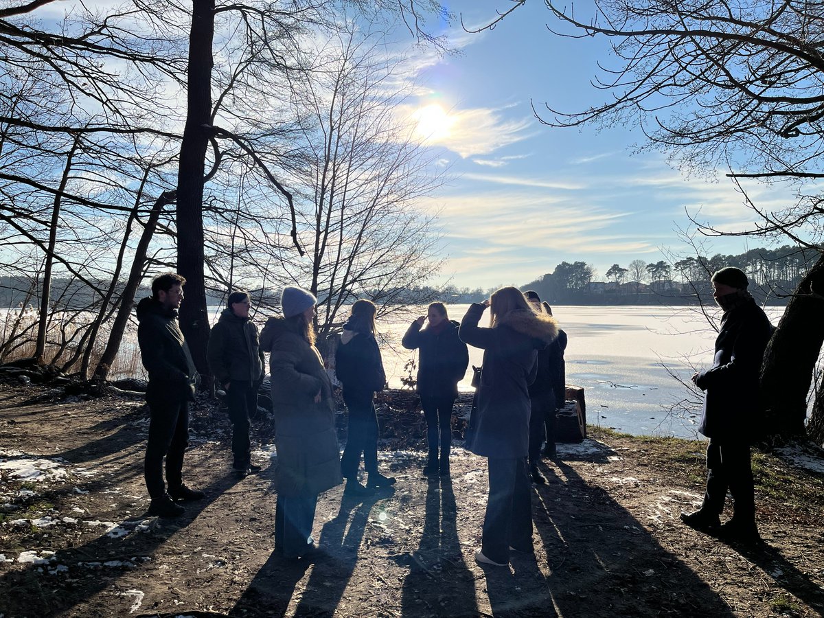 Spannende Diskussionen rund ums "Digitale Regieren" bei unserer Perspektivtagung der DVPW und dem Nationalen E-Government Kompetenzzentrum! Danke an alle Beteiligten! <a href="/dvpw/">DVPW</a> #NEGZ #Digitalisierung #eGovernment <a href="/BasantaEPThapa/">Basanta Thapa</a> <a href="/JMarienfeldt/">Justine Marienfeldt</a>