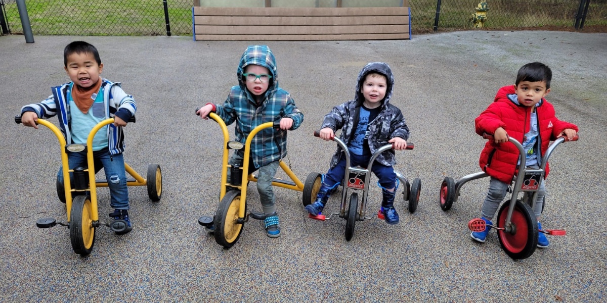 It's tax season! If you would like to access your donations report for tax purposes, contact Jesse Smith. His email is jsmith@wa.easterseals.com.

You may even receive a hand-delivered donation report from our bicycle squad over at Growing Years! 🚲😎

#EastersealsWA