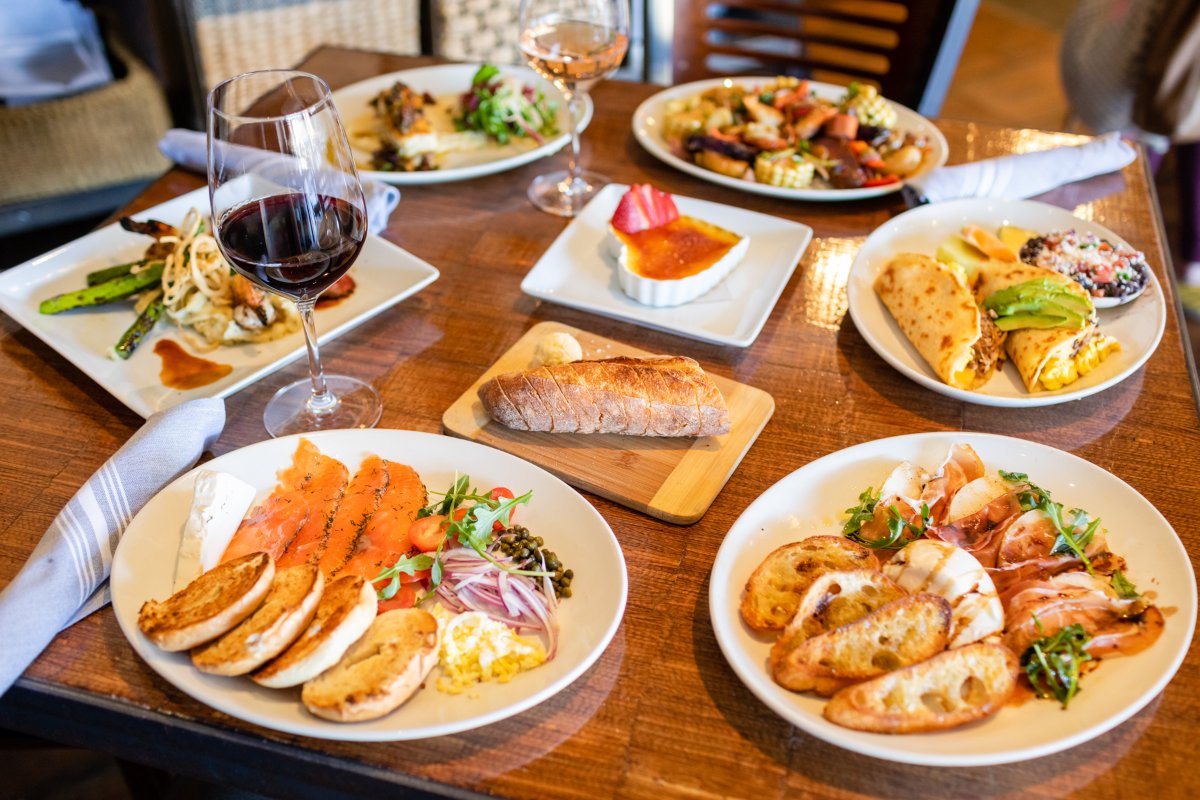 GracesTableNapa's tweet image. Whether you're getting breakfast, brunch, or dinner, don't get stumped with all our delicious options. Our knowledgeable team will be happy to make a recommendation that's sure to satisfy you. #TheEatGuide #NapaRestaurant #MichelinBibGourmand #GloballyInspiredCuisine