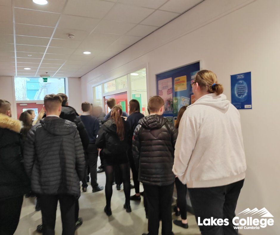 lakescollege's tweet image. Students from Solway Community School and Beacon Hill Community School had a tour of our college today.

As it's National Apprenticeship Week, they also had the opportunity to speak to some of the employers who we work with, @Co_Lab_Eng @McMenonLTD and @JacobsConnects 

#NAW2023