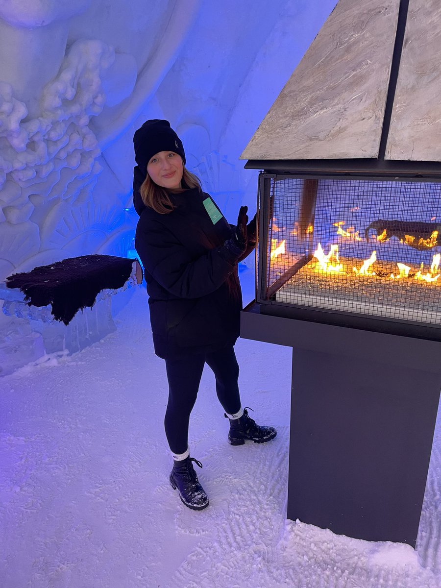 Lisa Perri (Bettelli) tweet media