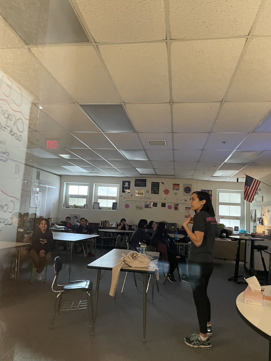ConicDal's tweet photo. @HeritageD100 6th Grade welcomed the guest speakers today to share their Passions! Thank you to everyone who came to share! #HMSFalcons #D100inspires #D100inspira #PassionProject #WhatsYourPassion https://t.co/0xtdTx6Owu