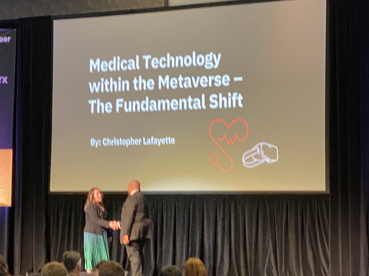ScottThielman's tweet photo. I stumbled on the right keynote at #IMEWest. @Christopher Lafayette discussing the future of MedTech, with an emphasis on the Tech. #PCS_News #DiscoverEngineerBuild https://t.co/WfsQdnTWxv