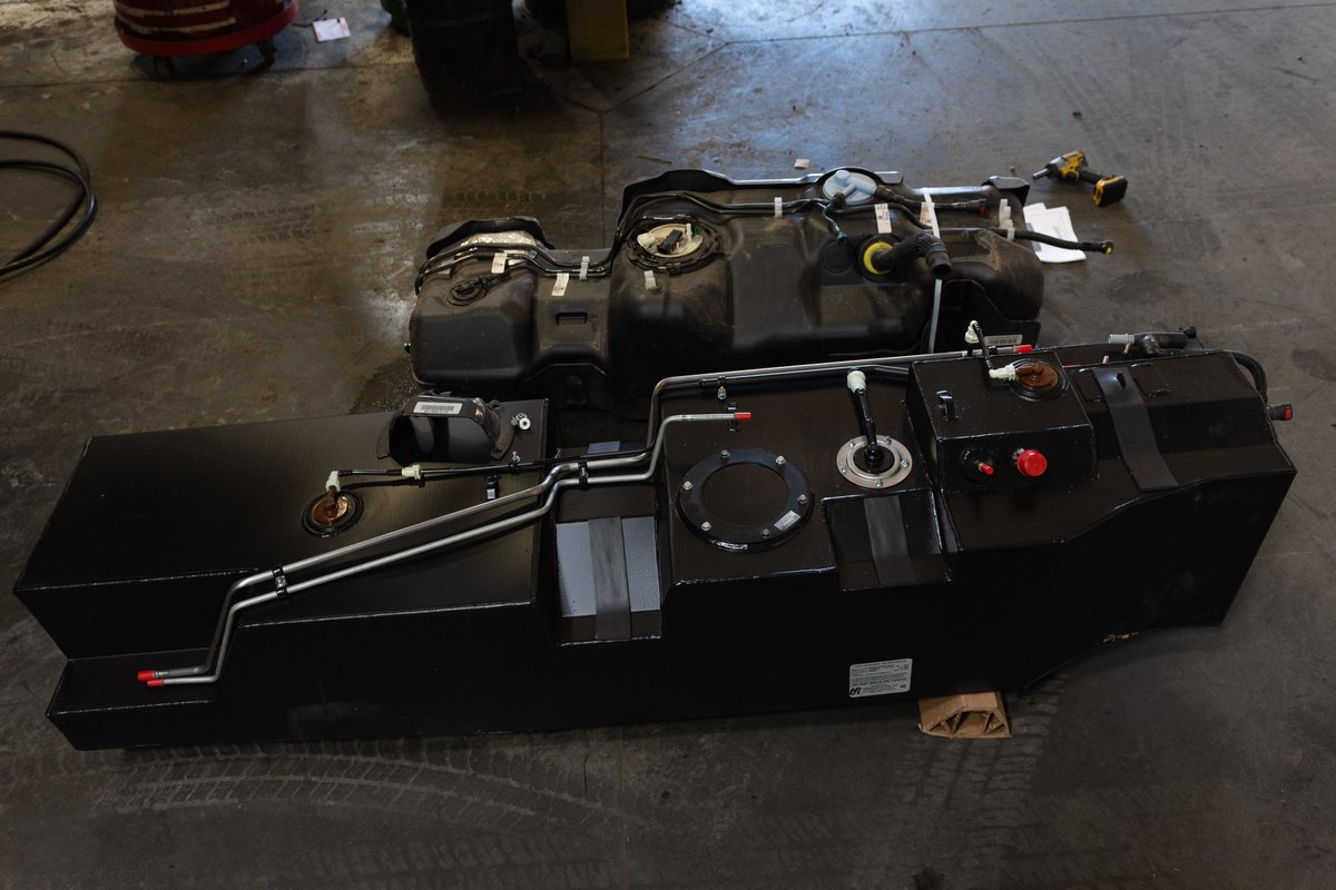 StrictlyDiesel2's tweet image. Goodbye fuel stops; hello smooth, efficient drives! Our crew can upgrade your rigs' stock tank to a Transfer Flow system. Get more range &amp;amp; peace of mind! Visit us online today! strictlydiesel.com or strictlydieselrepair.com
#FuelUpgrade #StrictlyDiesel #Transferflow