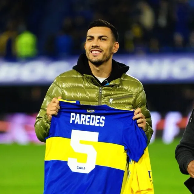 🚨La situación de Leandro #Paredes:

Juventus por su crisis económica, NO hará uso de la opción de compra (€ 25M), por lo tanto, en junio volverá a PSG, que le queda UN AÑO MÁS DE CONTRATO. 

Depende de sus dueños qué harán con él en junio/julio.

#ParedesABoca