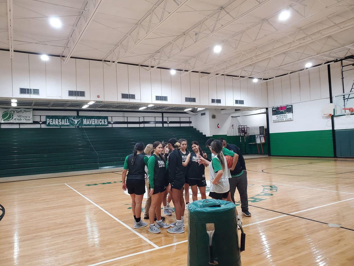 Finale game of the 22-23 season come and support our girl’s