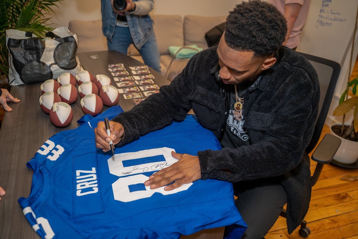 ProphetX's tweet photo. SUPER BOWL WEEK IS HERE! 🥳
SO WE’RE GIVING AWAY A SIGNED @TeamVic JERSEY!!
❗️RT + Follow to enter❗️
Winner will be announced the day after Super Bowl Sunday. https://t.co/Nu0KlrXCnN