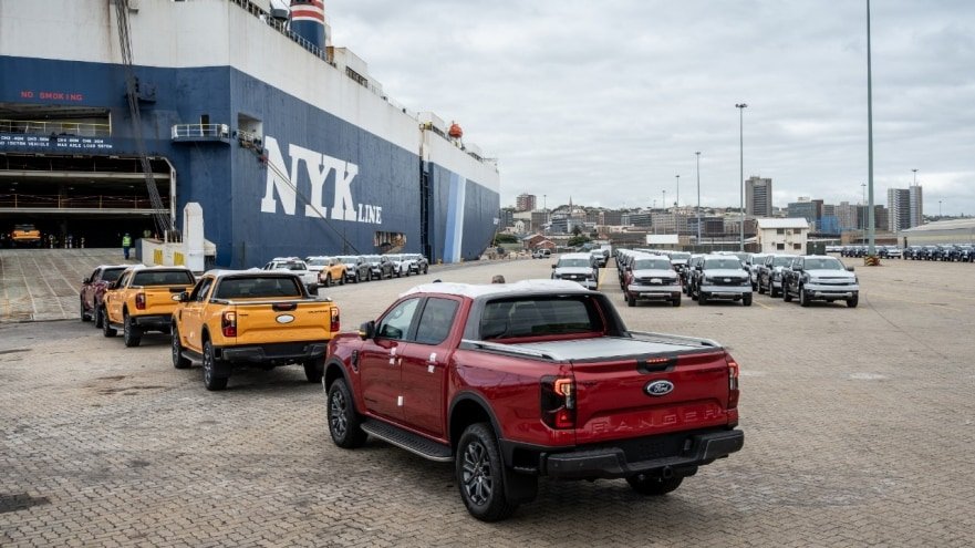 FordPolska's tweet image. 👉#FordPolska Biznes - ciekawostki ze świata 🇿🇦

 ▫️ Ford rozpoczyna eksport nowej generacji #FordRangera z Republiki Południowej Afryki na ponad 100 światowych rynków – w tym do Europy, gdzie model jest liderem w segmencie pick-upów

@FordDostawcze #FordPro