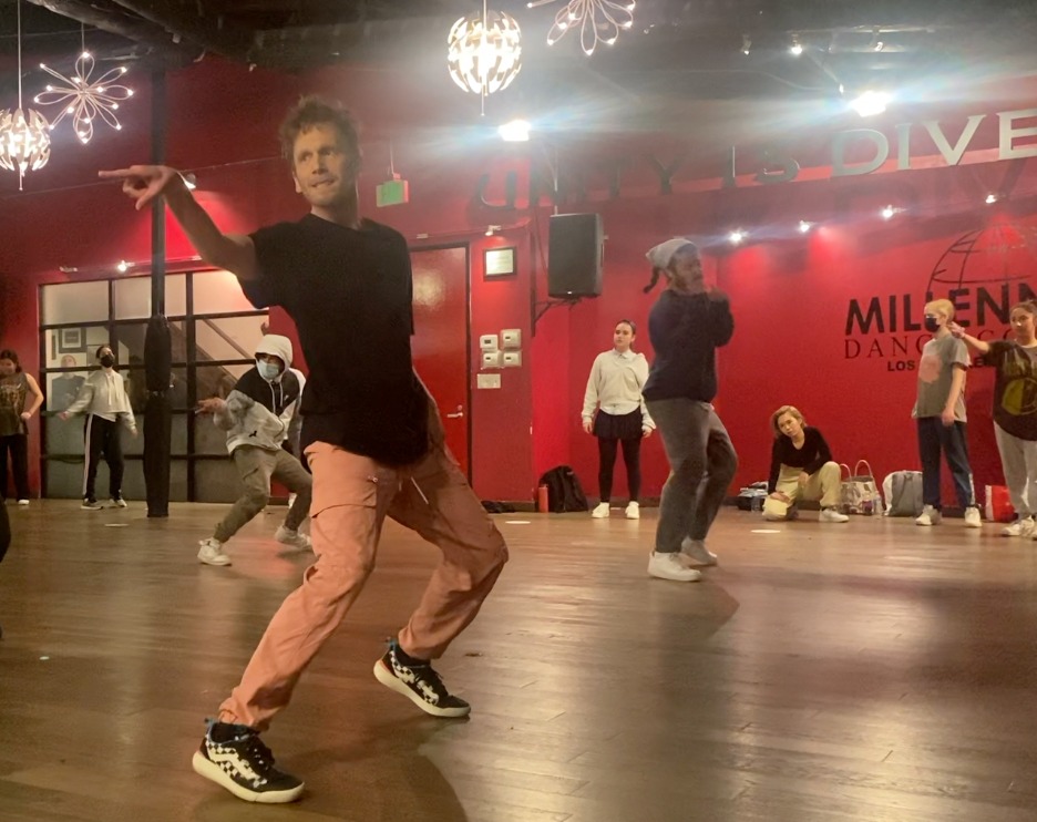 BackToGreat's tweet image. Excited to introduce you to my return to dance project (in the works for 3 years), titled: Back To Great. Premiering soon! Anyway, just a little teaser for now. ☺️ More to come shortly. Miss you and can't wait to go on this new journey together. #rebrand #YouTube