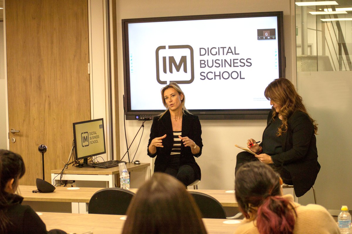 IM_DBS's tweet image. La semana pasada iniciamos las #IMTALKS2023 con una de las mujeres más influyentes del mundo empresarial @agenersurrell , CEO Barcelona de @Savills_es  España y presentado por la magnífica @Tere_Crespo_

¡Gracias por tus conocimientos y por tu pasión en la profesión!

#IMTALKS