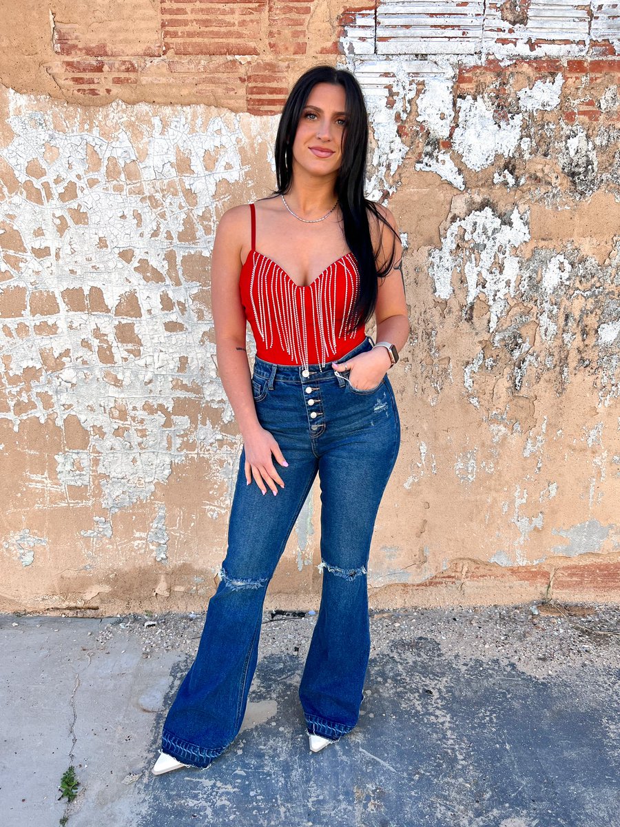 shopttcbabes's tweet photo. ❤️💙 https://t.co/nbQMdwXeus