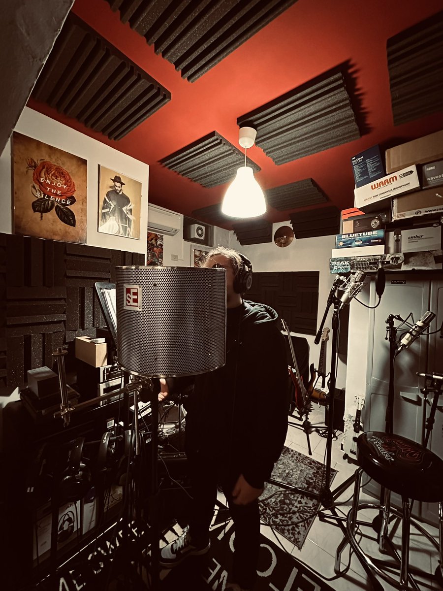Torpedo_77's tweet photo. Novità bollono in pentola con @iamchuckmusic 😁😎🎵❤️
#torpedo #TRecords #StudioDiProduzione #studiodiproduzionemessina #studiodiregistrazione #studiodiregistrazionemessina #realizzazioneinediti #ProduzioneInediti #branoinedito #recording #mixing #mastering https://t.co/PQUX5VobKR