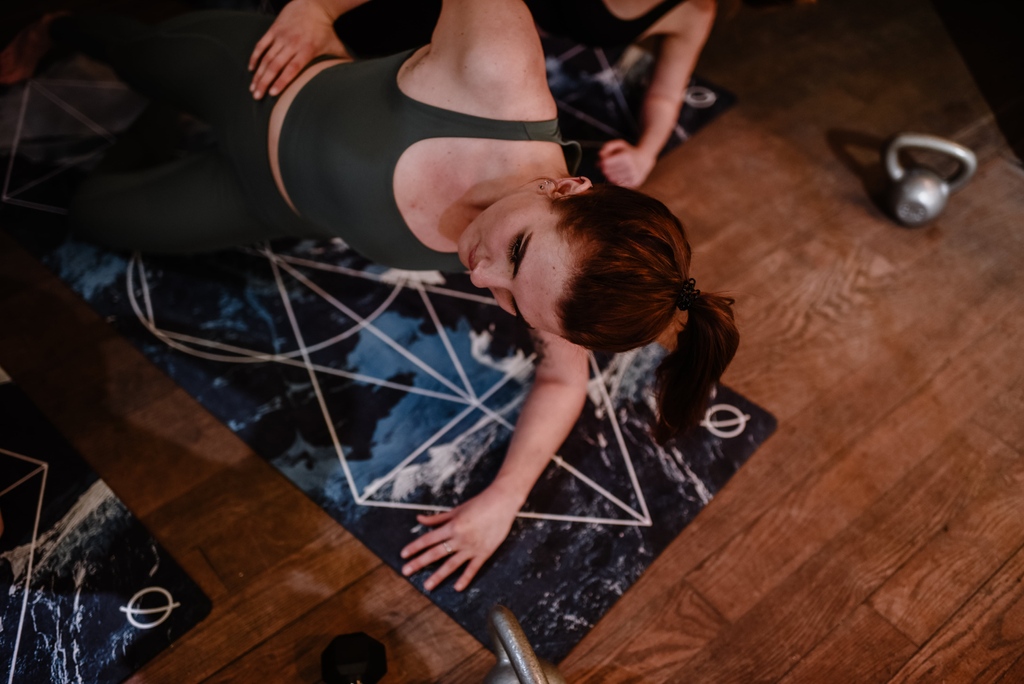 theformfitness's tweet photo. We’ve got you 💪

Whether it is a handstand, a side plank or just resting in child’s pose, our mats provide you with the best support for all activities and poses! 

#yoga #yogamat #fitness #formworld #sustainable #ecofriendly #recyclable #recycled #yogagram #yogatime #yogalove https://t.co/OS8wvzE8kO