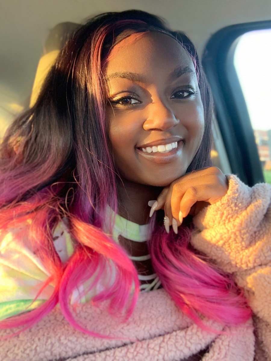 Emmie Vixxxen Curvy Ebony Waifu 🐈⬛⏳ on Twitter "The sun is hitting
