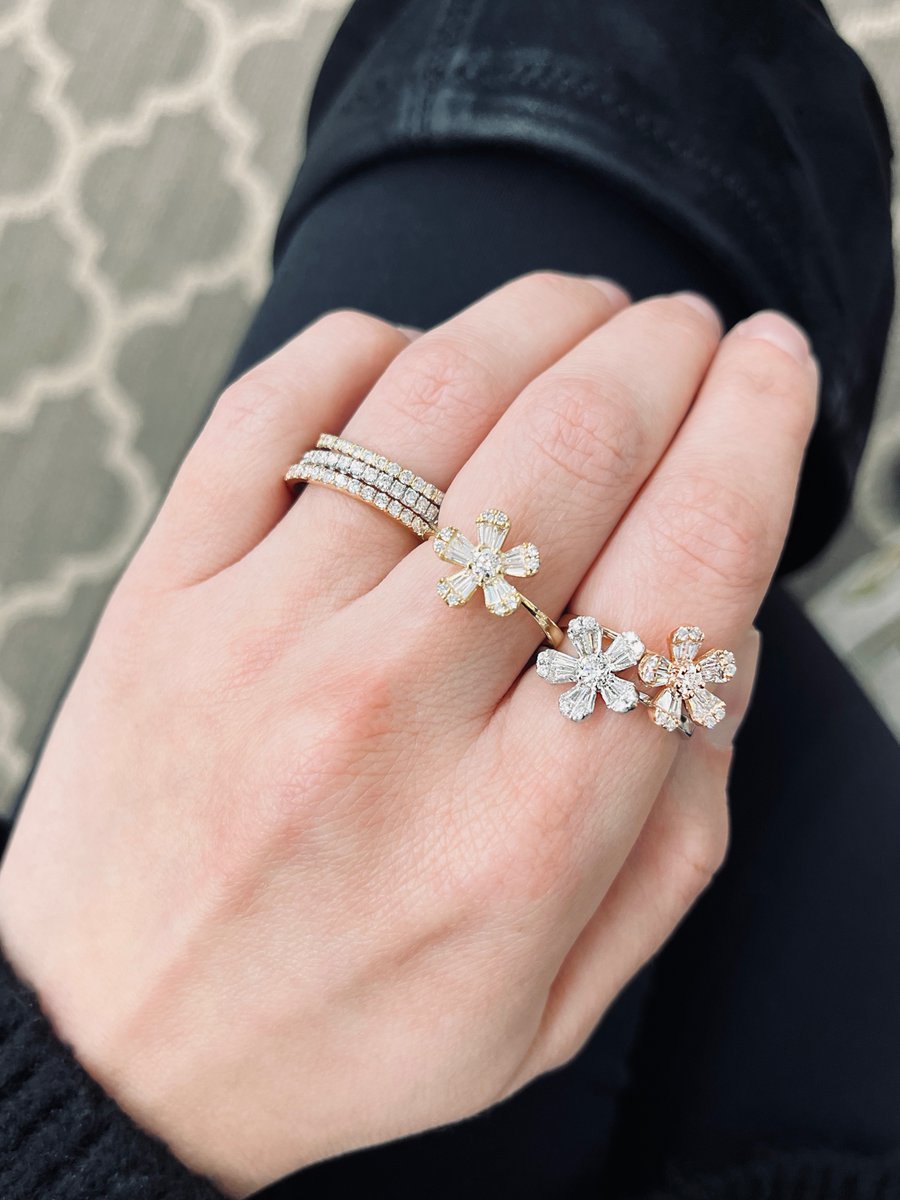 'I can buy myself flowerrrss' And diamonds for that matter! Let's here it for the self purchase gifts, you totally deserve it.

#giftideas #selfpurchase #diamondrings #diamonds #rings #Flowers #JEWELRY #fashionstyle #stackablerings #bemine #bemyvalentine
