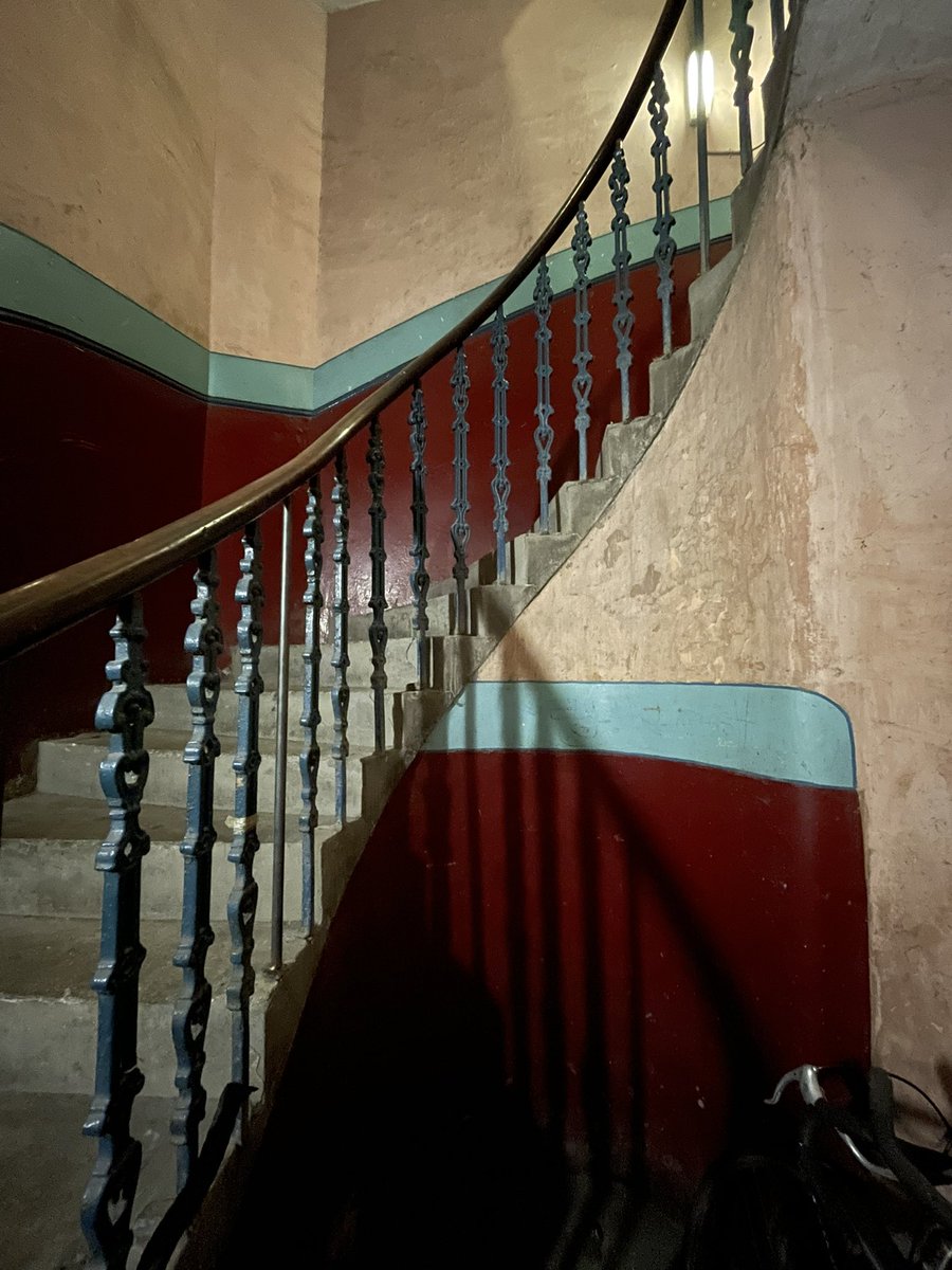 With a stern notice about keeping the door closed; good thing they didn’t as otherwise the world would remain oblivious to what happens when you combine the burgundy of Datsun’s first delicious forays into the British car market with the colours of prescription mouthwash. Leith.