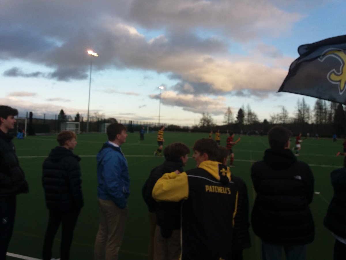 CollPatchells's tweet image. No victory for the Patchellians today but plenty of House spirit on display and a stellar stand in goalkeeping performance from Gonzalo.