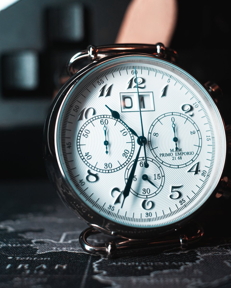 HopeWritingLig1's tweet photo. 📸 Fotografia Pubblicitaria
⌚️ Orologio
-
-
-
#photo #photography #canon #canoneosr #stilllifephotography #stilllife #shooting #setfotografico #color #black #light #apple #bussola #watch #orologio #orologiouomo #map #mmprimoemporio2168 #advertisingphotography https://t.co/VQl1PGHRhF