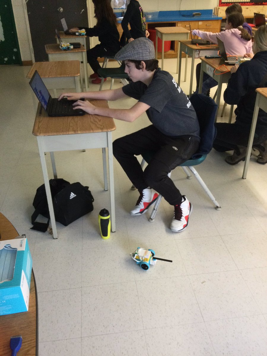 mrrichards67's tweet photo. Programming Spike robots! https://t.co/87viuT6b8o