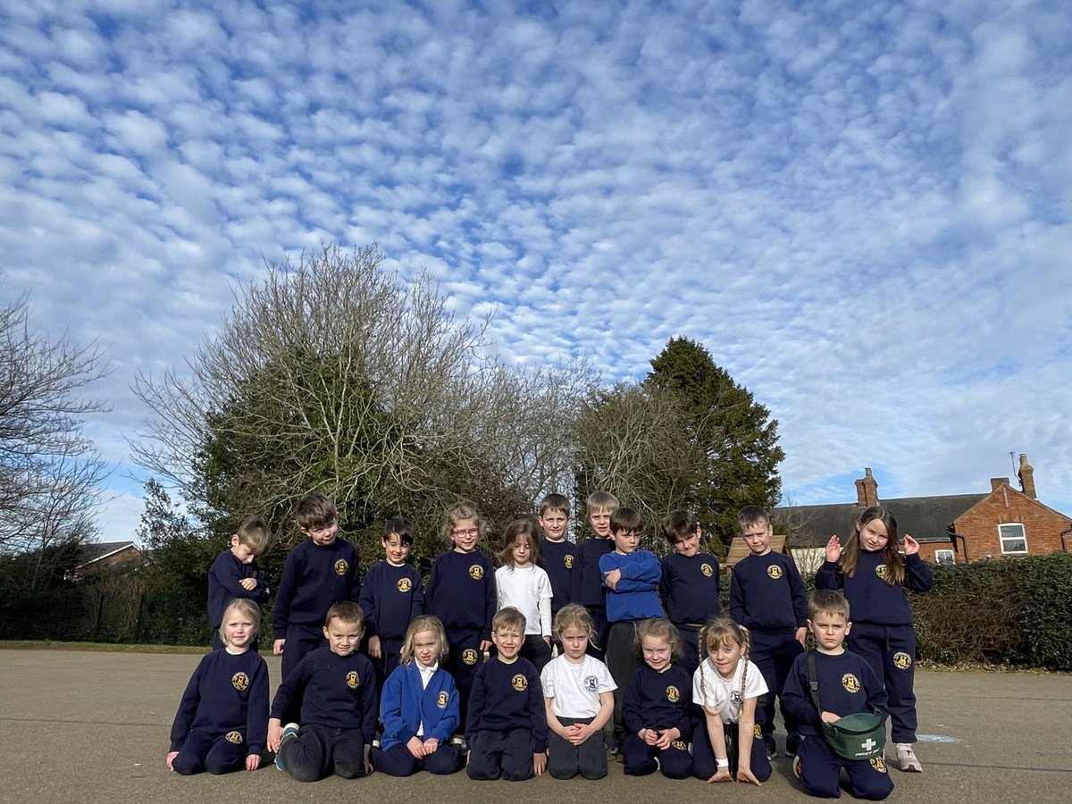 StMSchSport's tweet photo. Will miss PE with this lovely lot on a Tuesday afternoon ⁦@StMSchStewkley⁩ #together https://t.co/ljid24Ot6n
