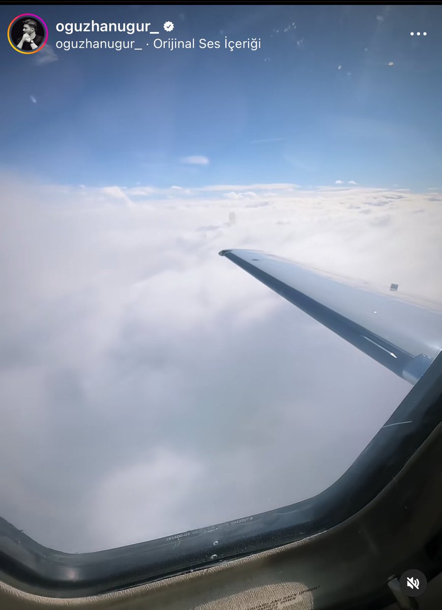 Bu adamı manitası dahil hiç bir güç uçağa bindiremedi. Durumun ciddiyetini ve elinden gelenin fazlasınını yapmaya çalıştığını burdan anlayabilirsiniz çok kral adamsın <a href="/OguzhanUgur/">Oğuzhan Uğur</a>