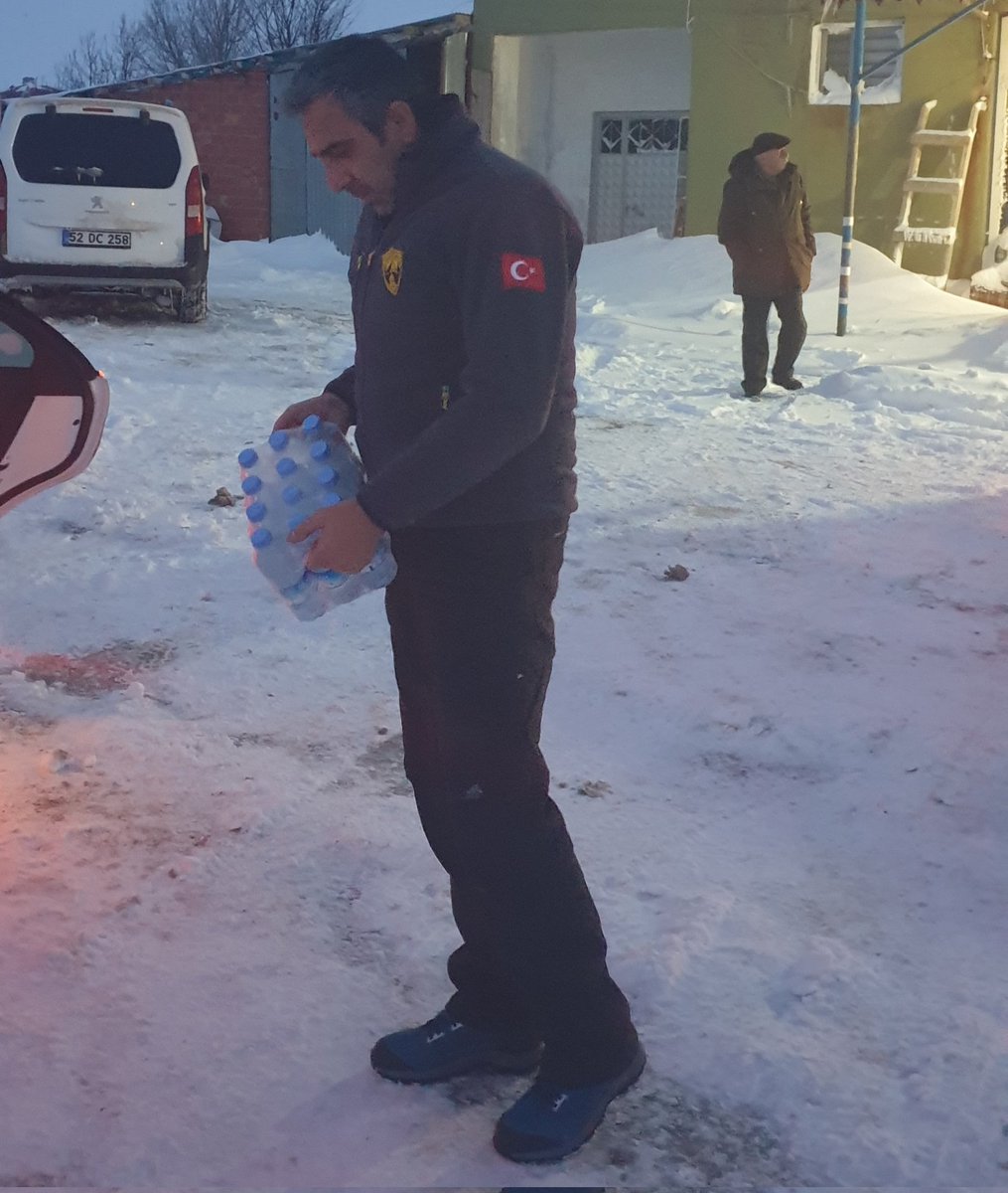 yusufkocsivas's tweet image. Allah milletimize tekrar böyle acılar yaşatmasın.. #deprem