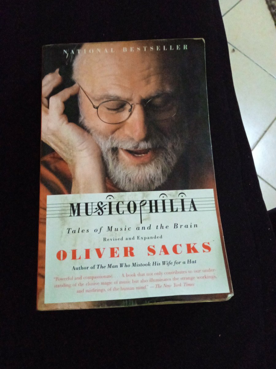 SKERUNEN's tweet photo. My read this semester beginning among other things.
#Findingmyself
#Study
#BAMusic
@OliverSacks https://t.co/mKDbTGw3xg