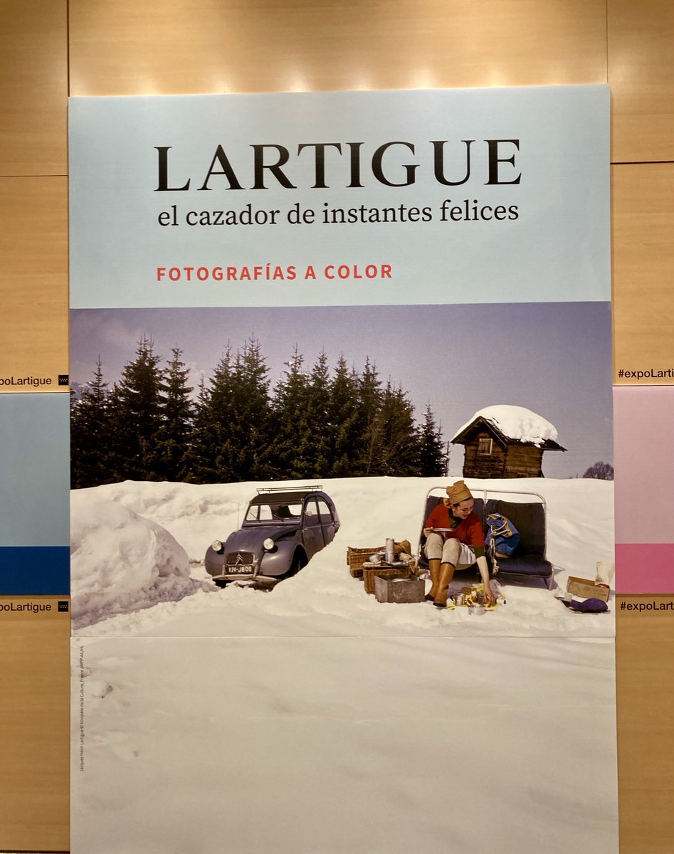 El cazador de instantes felices. 🙂 #expoLartigue ⁦@FundacionCanal⁩  #FotografíasColor