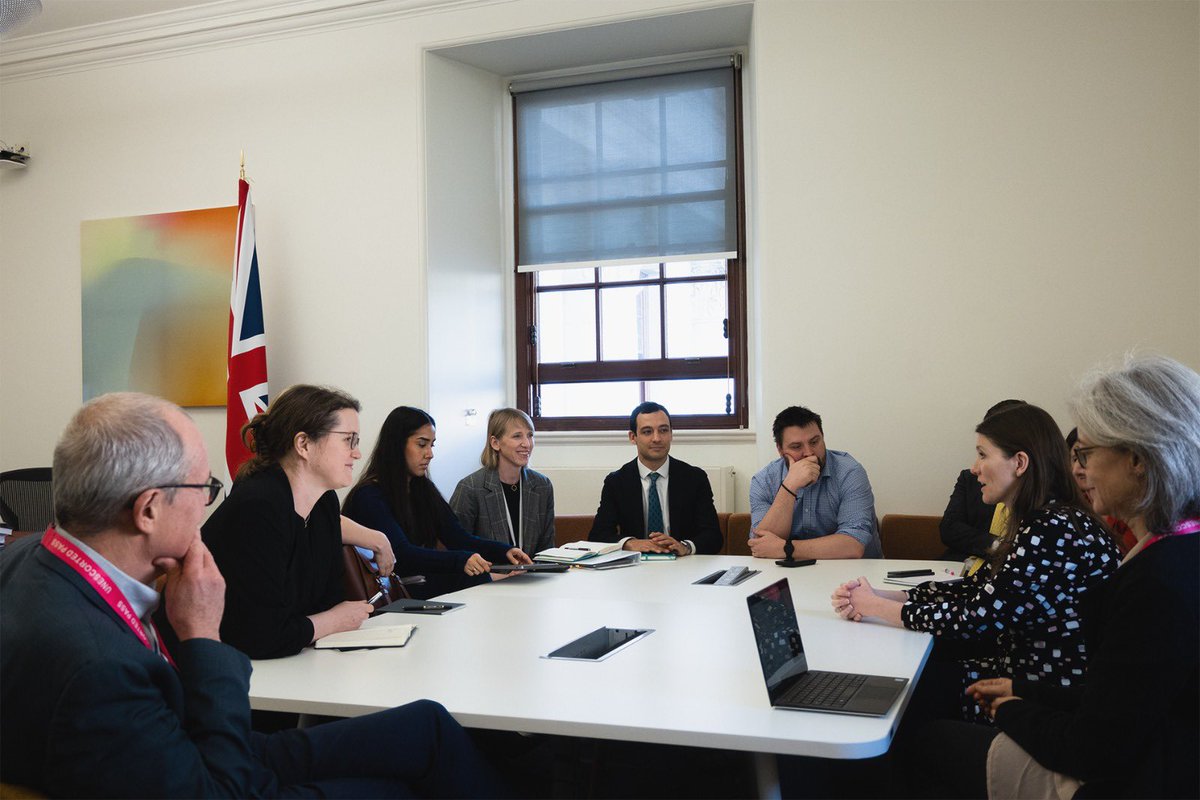 michelledonelan's tweet image. It’s not every day you become the head of a brand new government department.

Today I met with my new leadership team to discuss our mission for the Department for Science, Innovation and Technology🧪👩🏽‍🔬💻

Let's make Britain the most innovative economy in the world 🌍
