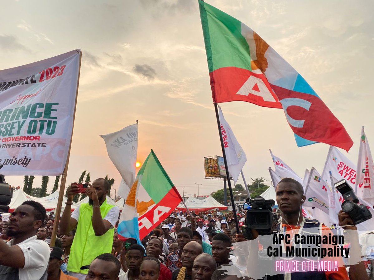 ekpesfrancis's tweet photo. Governor Ben Ayade leads Cross River State APC Campaign to Calabar Municipal LGA. Sweet Prince is Coming! #Back2South https://t.co/dKFVQRINJ7