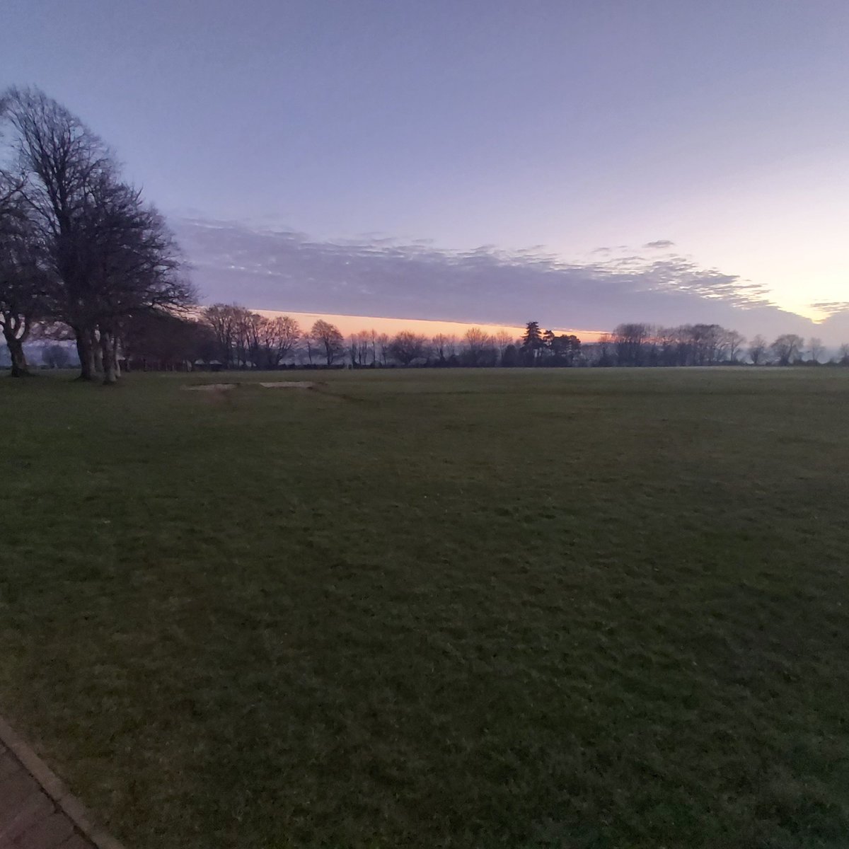 The sky over Sibford over the last 2 days. Really beautiful! <a href="/SibfordSchool/">SibfordSeniorSchool</a> <a href="/SibfordJS/">Sibford Junior School</a> #SibfordSchool
