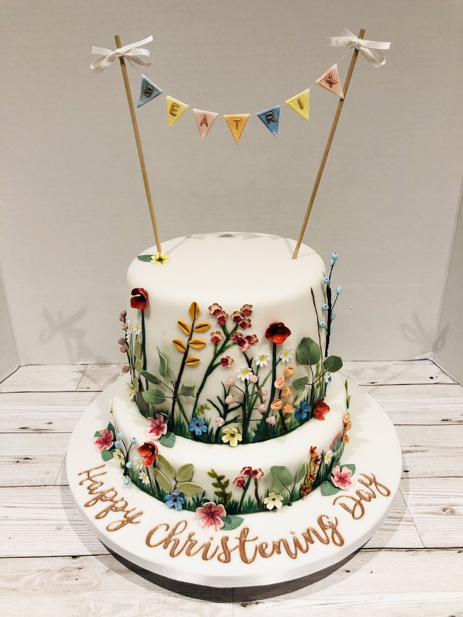 NaughtyNosher's tweet photo. A cake to match the meadow field theme and invites #florals #cake #icing #edibleflowers #naughtynosh #celebrate #christening https://t.co/2Yj9RUHJ2a