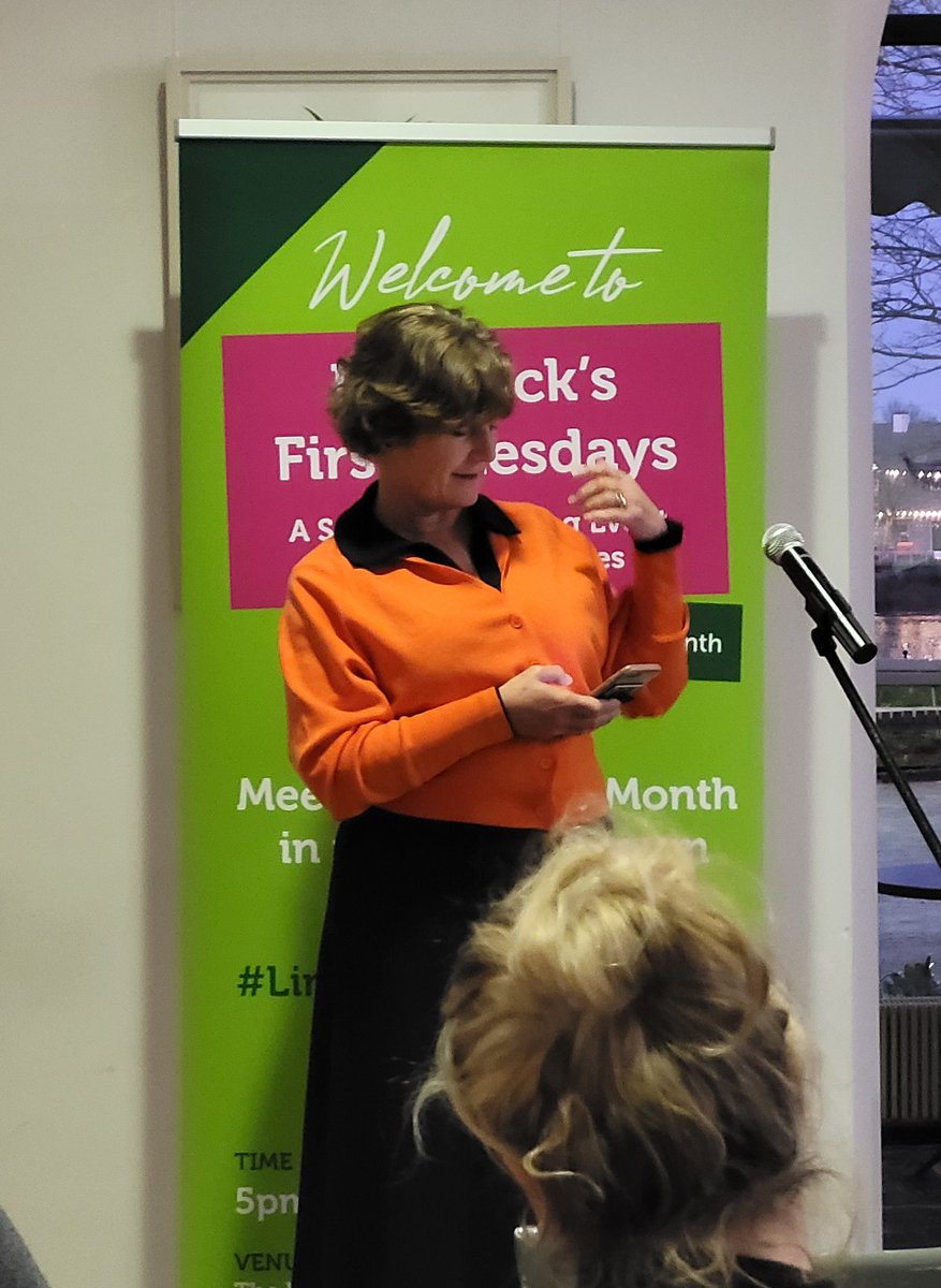 HuntMuseum's tweet photo. #CSR - What's it all about? @karldaly1 of @Humanli &amp; @Moore__global kicks off our February Limerick’s 1st Tuesdays! Great turnout @huntmuseum! 
@gbm_limerick @limerick_chamber @JilCos
https://t.co/zyON5PUyfD https://t.co/6nb14zAnaz